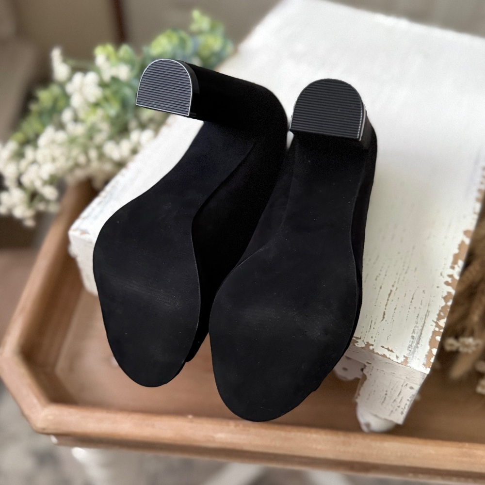 Michael Antonio Faux Suede Open Toe Pumps - Picture 7 of 7